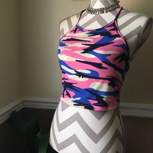 🍁Pink Camo workout crop top